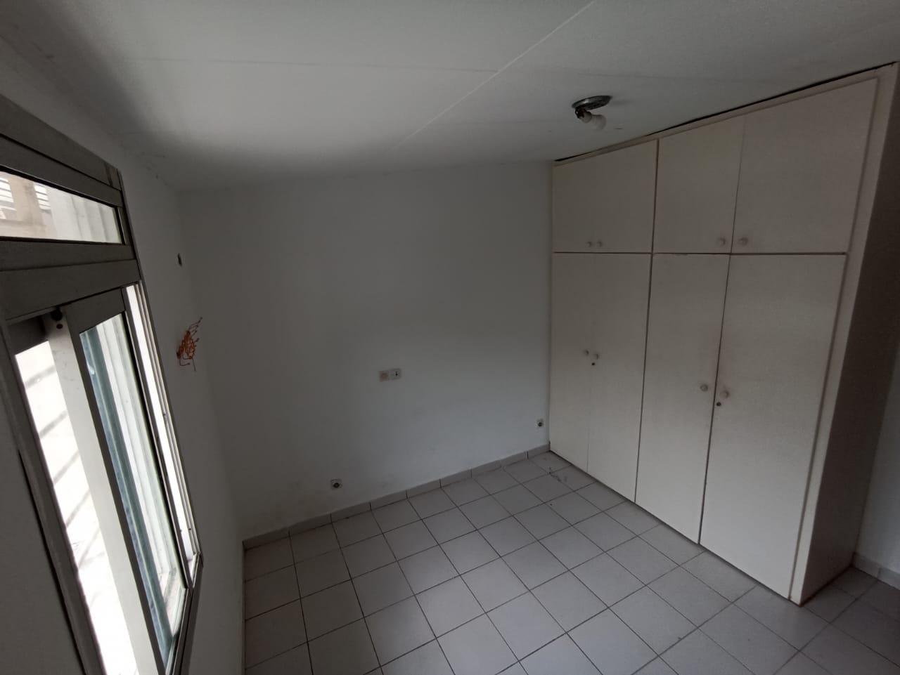 Location d'une Maison / Villa de 5 pièce(s) à 800.000 FCFA : Abidjan-Cocody-Riviera (RIVIERA 3 SELMER)