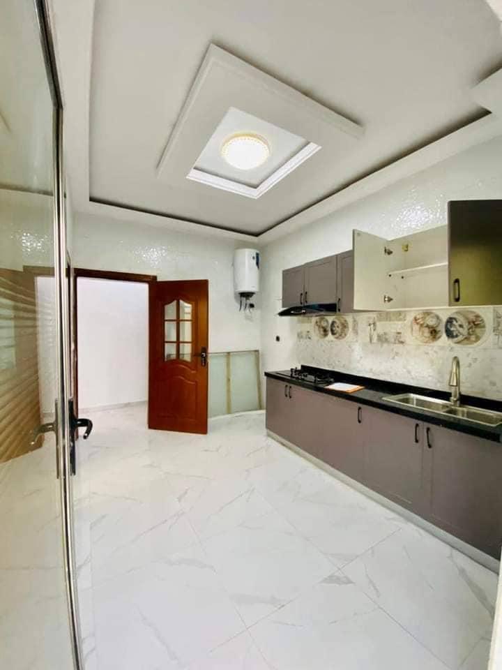 Location d'un Appartement de 3 pièce(s) à 350.000 FCFA : Abidjan-Cocody-Riviera (RIVIERA JULE VERNES)