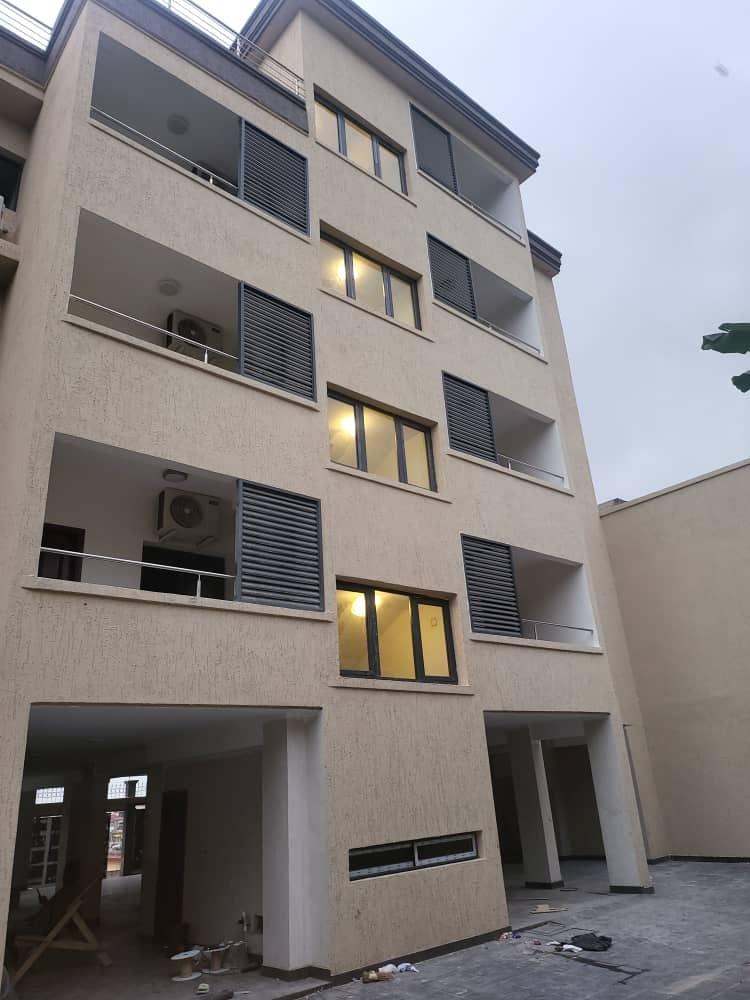 Location d'un Appartement de 4 pièce(s) à 450.000 FCFA : Abidjan-Cocody-Angré (ANGRE NOUVEAU CHU)