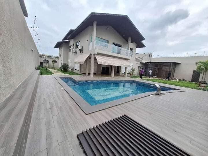 Location d'une Maison / Villa : Abidjan-Cocody-2 Plateaux (2 PLATEAUX VALLON)