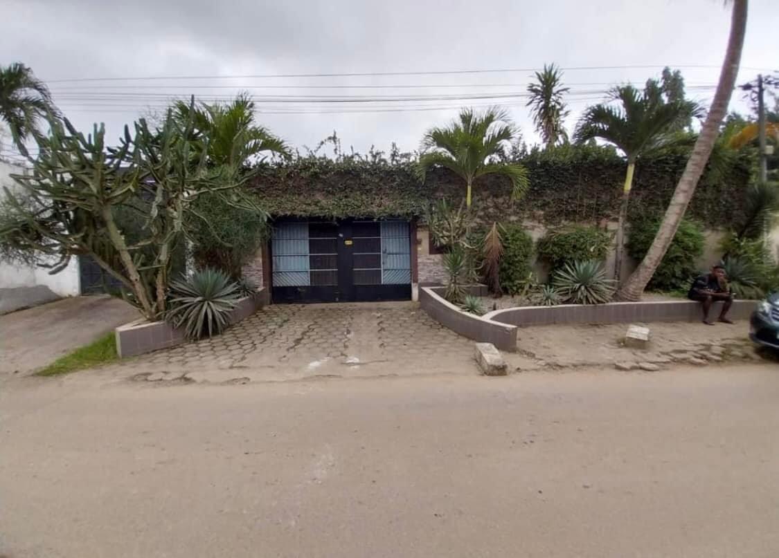 Vente d'une Maison / Villa de 7 pièce(s) à 750.000.000 FCFA : Abidjan-Cocody-2 Plateaux (2 plateau )