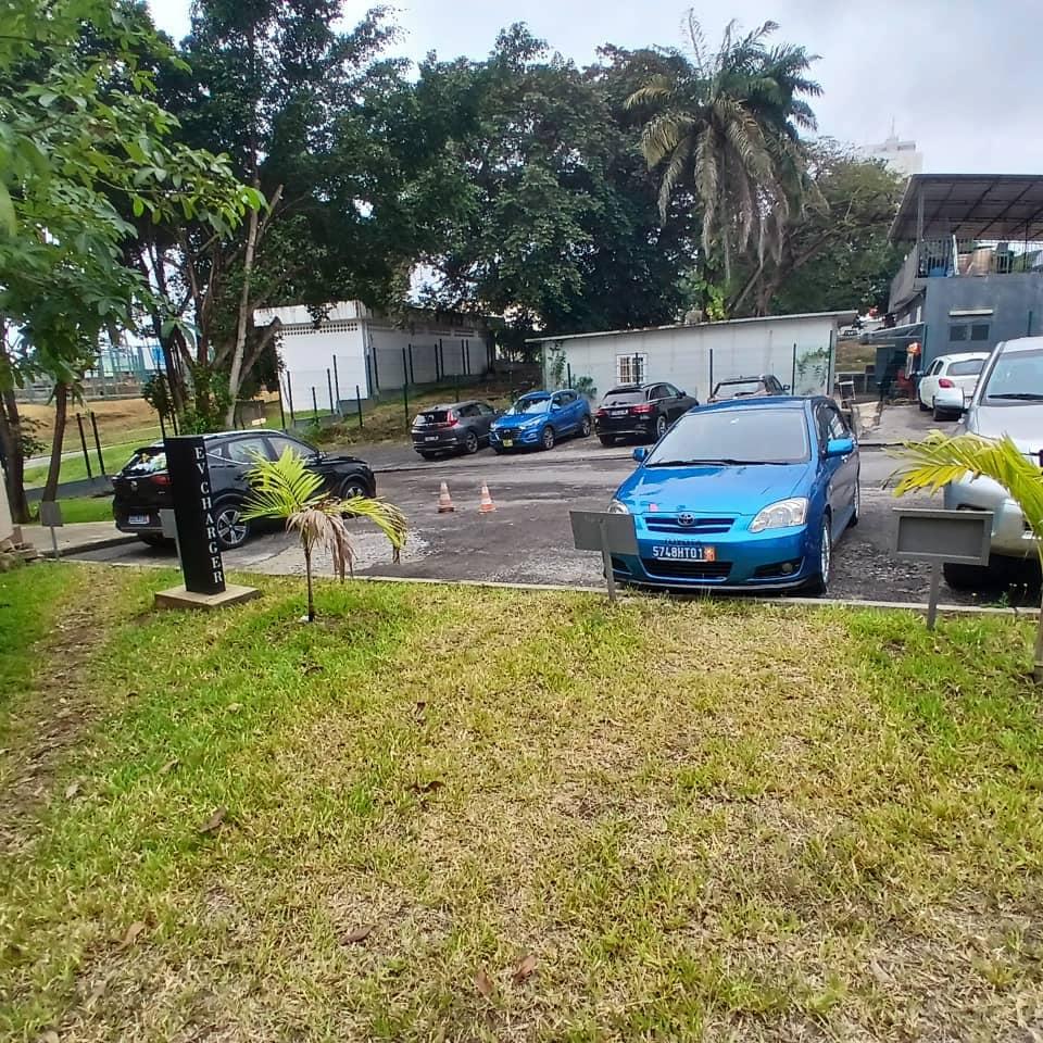 Location d'un Bureau : Abidjan-Cocody centre (COCODY CENTRE ZONE AMABSSADE)