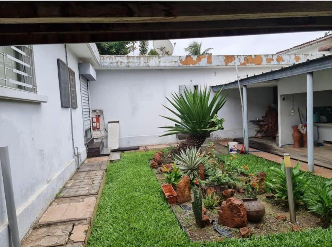 Vente d'une Maison / Villa : Abidjan-Cocody centre (Cocody DANGA )