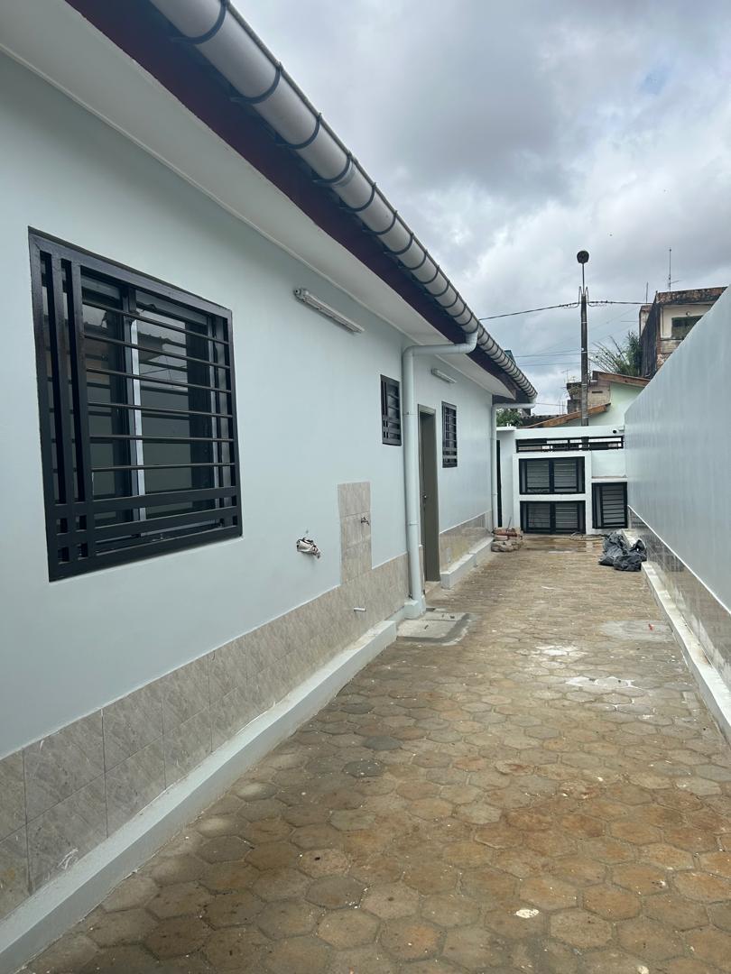 Vente d'une Maison / Villa de 6 pièce(s) à 150.000.000 FCFA : Abidjan-Yopougon (MAMIE ADJOUA)