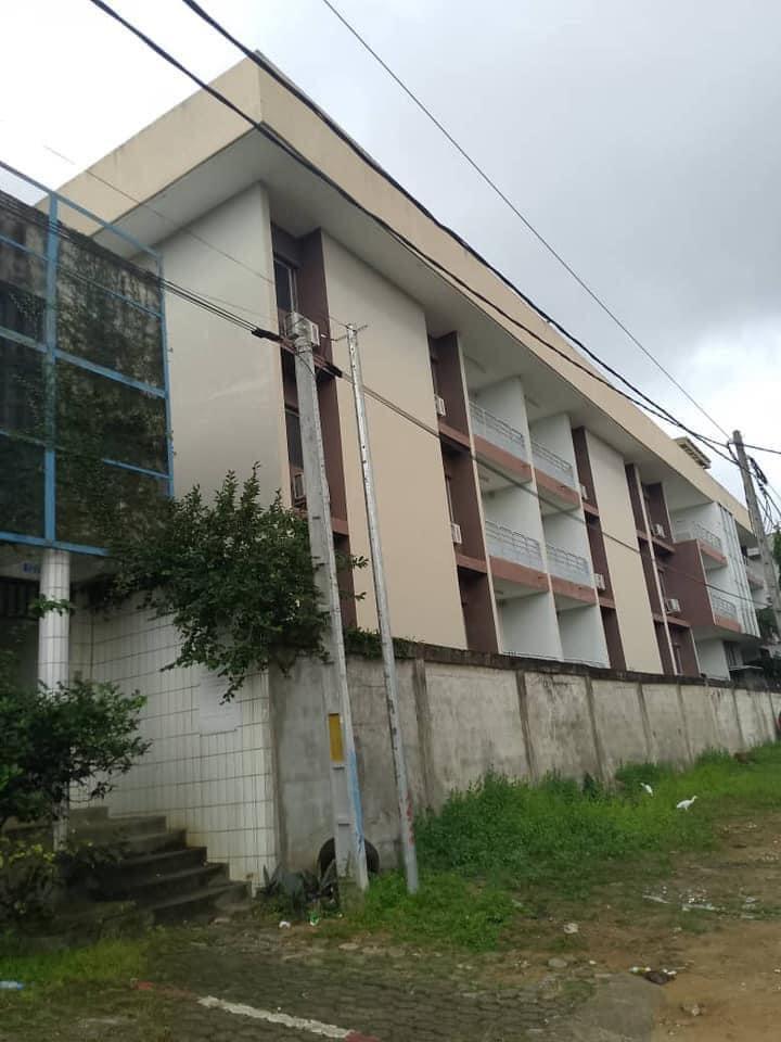 Vente d'un Immeuble à 1.300.000.000 FCFA  : Abidjan-Cocody-Riviera (Rivera 3 )