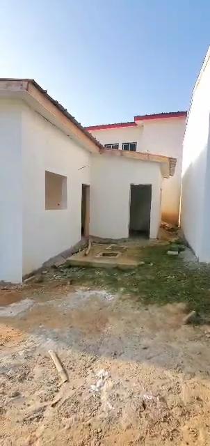 Vente d'une Maison / Villa de 2 pièce(s) à 20.000.000 FCFA : Abidjan-Bingerville (Carrefour cie)