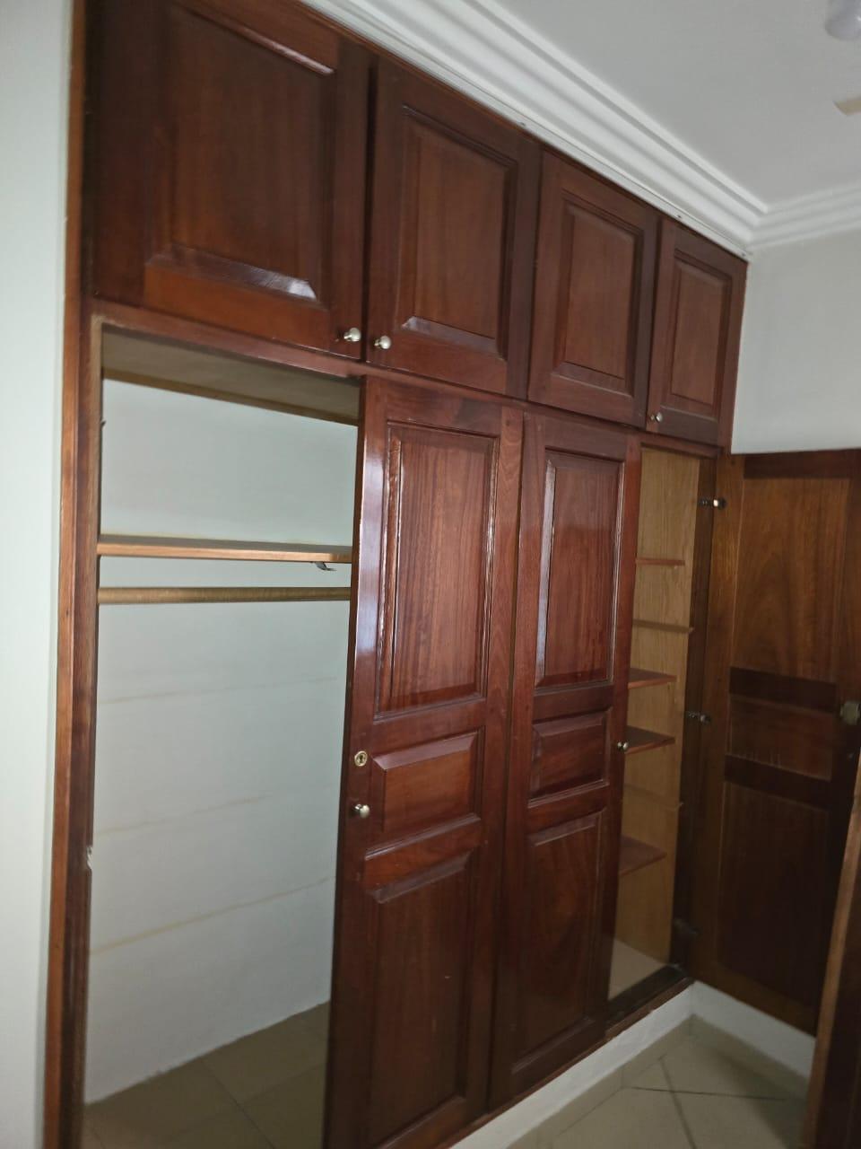 Location d'un Appartement de 4 pièce(s) à 850.000 FCFA : Abidjan-Marcory (Zone 4 )